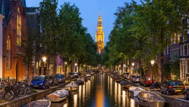 where to stay in amsterdam