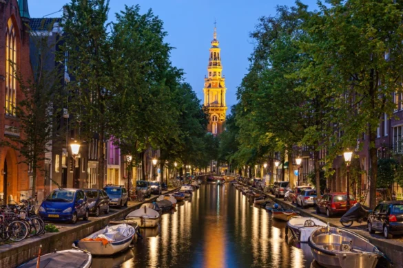 where to stay in amsterdam